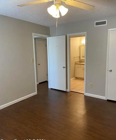 3570 Sable Palm Ln E — Photo 5