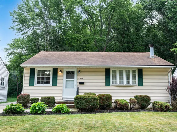 1289 Waverly Rd, Eastlake, OH 44095
