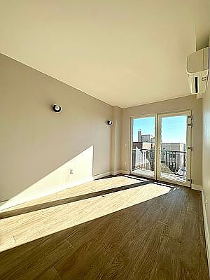3rd image of 292 Linden Blvd #7C