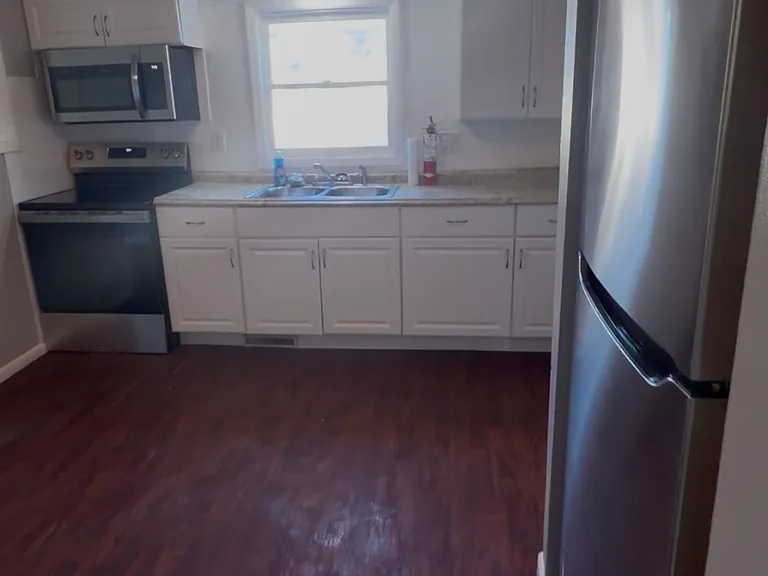 190 Niagara St #2 — Photo 1