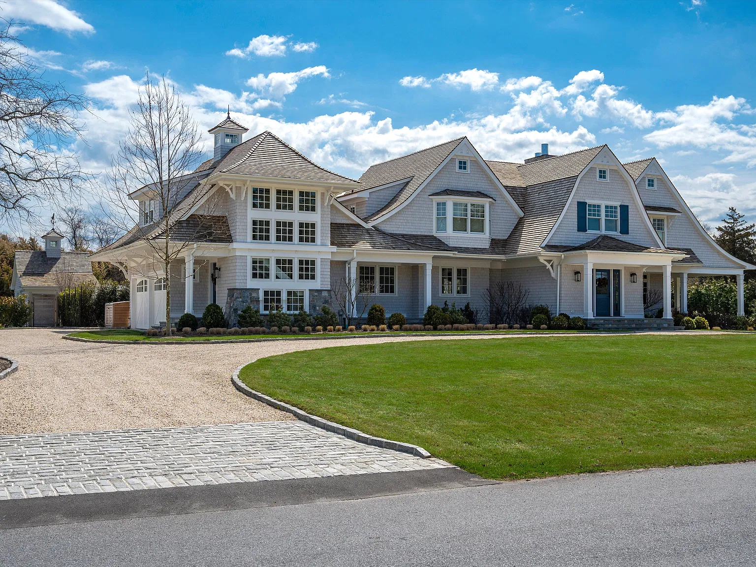 Stunning Quogue Rental — Photo 1