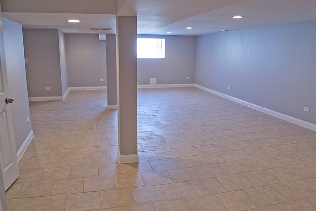 2nd image of 2617 N Mango Ave