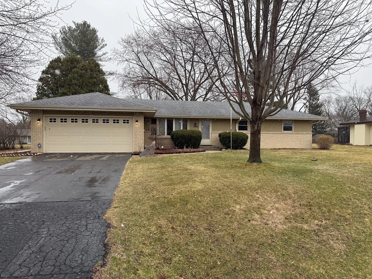 3156 Kentwood Pkwy photo 1