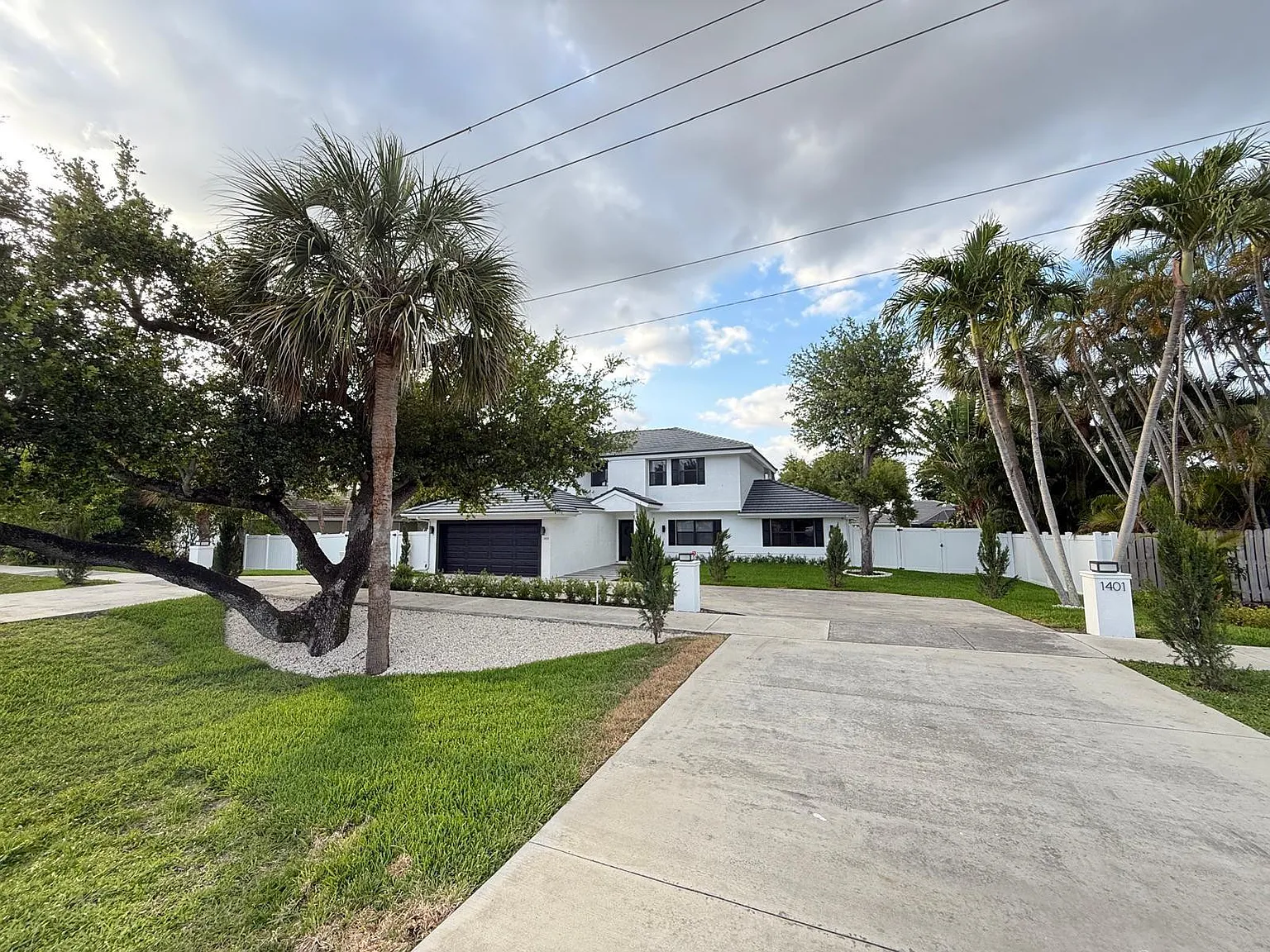 5 bed, 3.0 bath, 2220 sqft, $13,000 — Photo 3