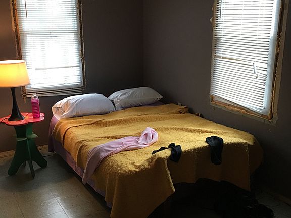 5th image of 100 Highland Ave