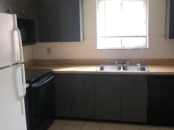 2nd image of 10073 Puttington Dr