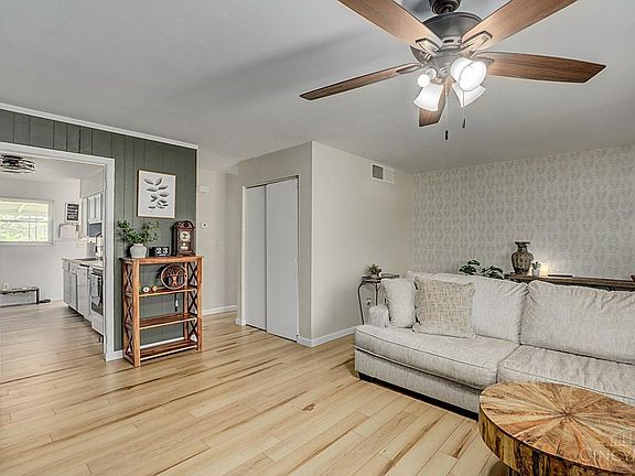 5th image of 8552 Neptune Dr