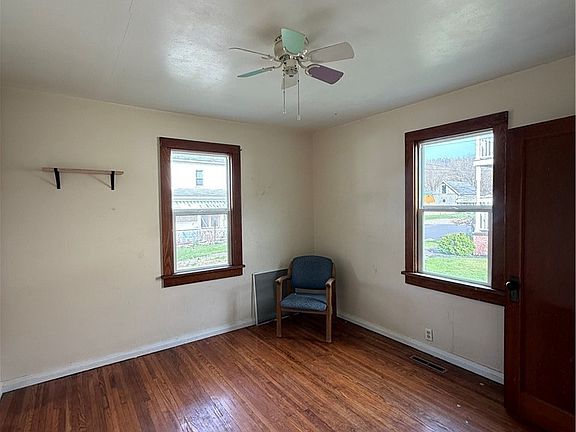 5th image of 104 Arvilla Rd