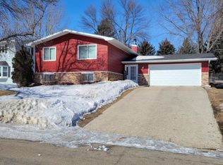 1310 10th St SW, Jamestown, ND 58401