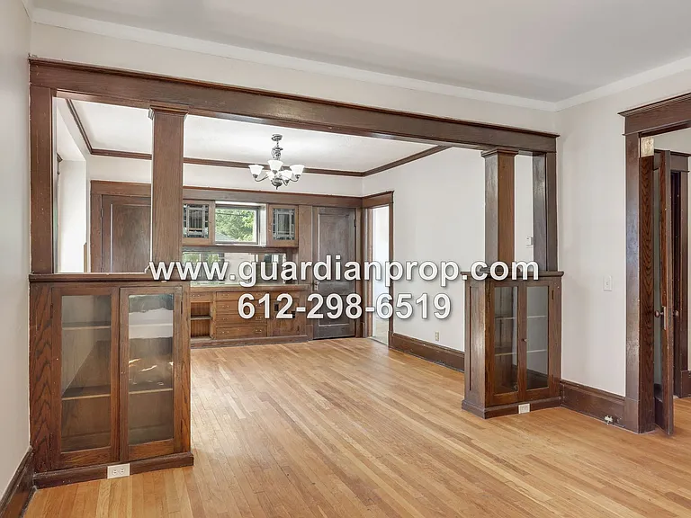 1612 Minnehaha Ave W — Photo 5