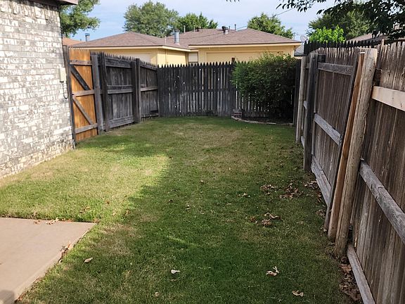 3rd image of 5824 Campus Dr