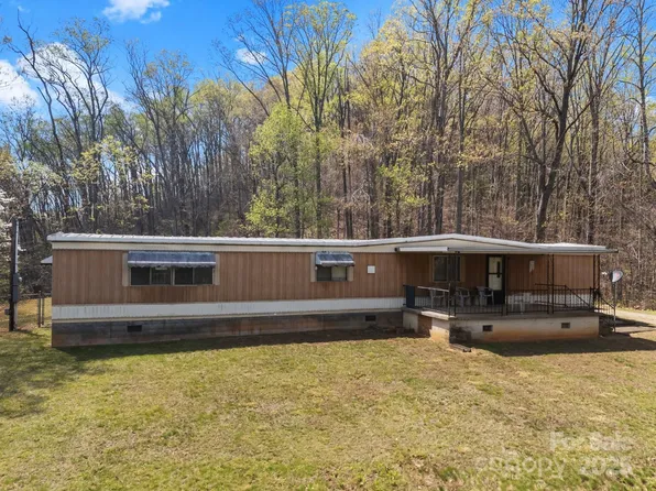 30 Gertrude Ln, Candler, NC 28715