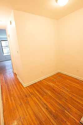 3rd image of 29 W 84th St #2B