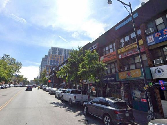 2nd image of 3622 Union St Suite 3R
