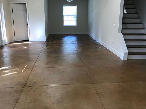 4th image of 721 9th Ave N