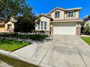733 Round Hill Dr, Merced, CA 95348