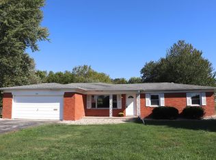 427 Brewer Rd, Danville, IL 61834