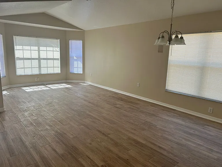 3144 Lindera Dr — Photo 3