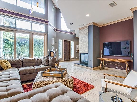 2nd image of 3703 Dorothy Ave