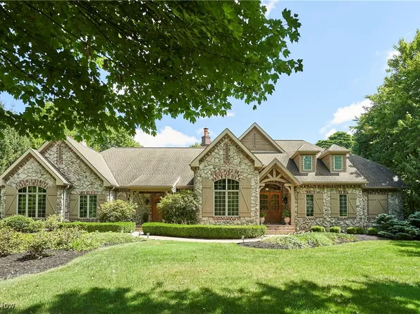 1263 S Hametown Rd, Akron, OH 44321