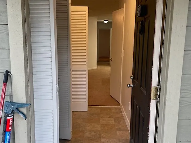 6052 Westgate Dr #102 — Photo 2