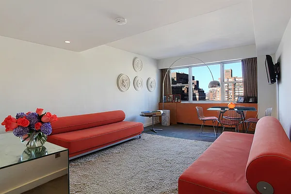 Sold by Corcoran | media 6