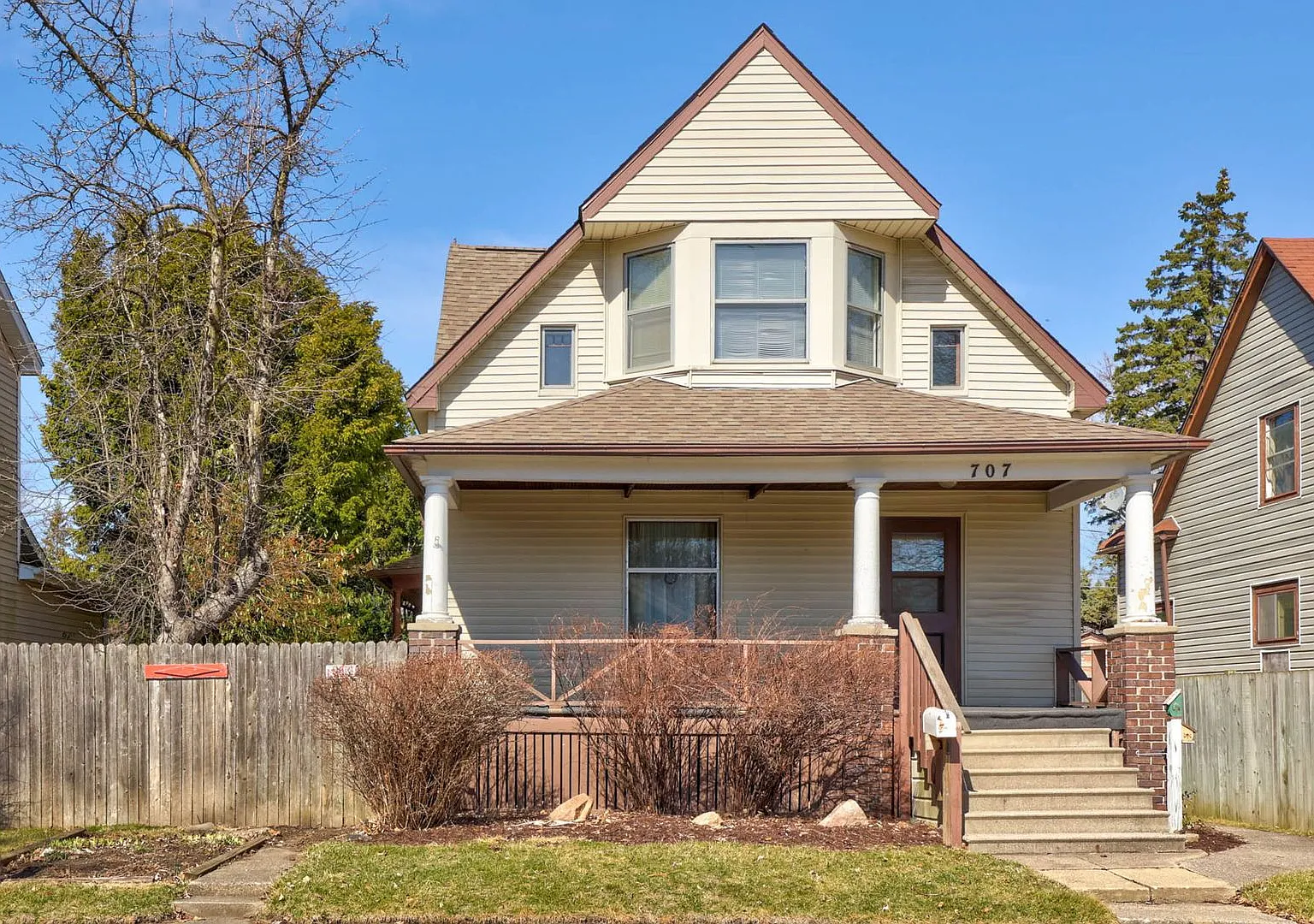 707 N Porter St. — Photo 1