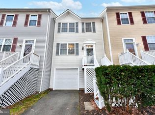 523 Blacksburg Ter NE, Leesburg, VA 20176