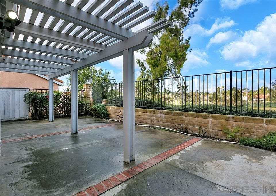 1st image of 1438 Golfcrest Pl