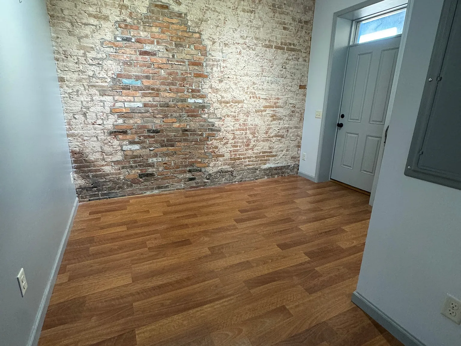 1 bed, 1.0 bath, 1200 sqft, $1,200 — Photo 4