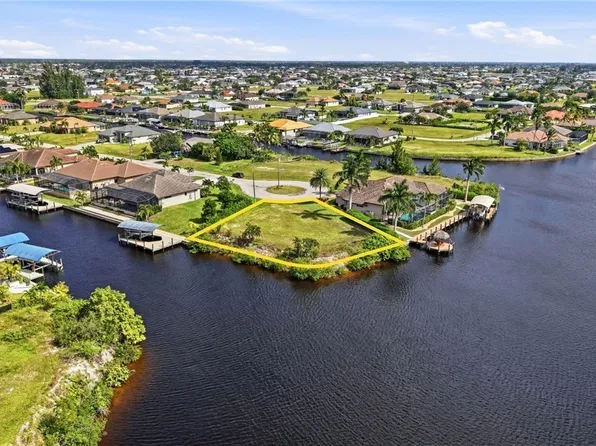 1002 NW 39th Ave, Cape Coral, FL 33993