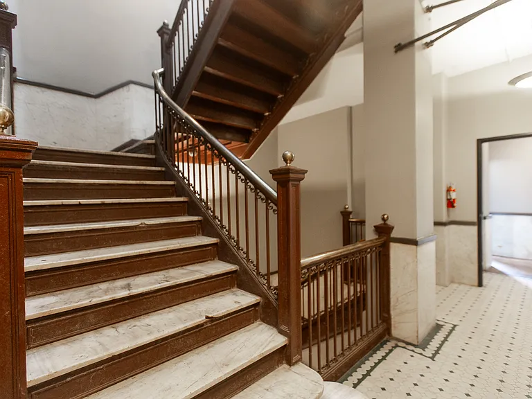 215 W 7th St #1301 — Photo 27
