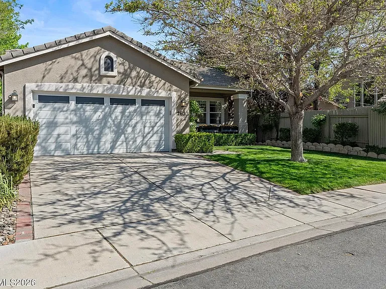 1610 Box Canyon Dr — Photo 1