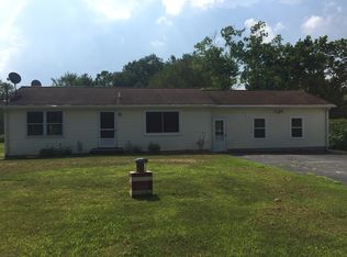 24 W Starbuck Ln, Fort Ann, NY 12827