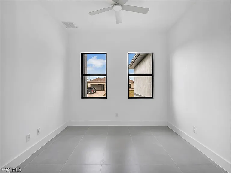 6192 Kambach St — Photo 21