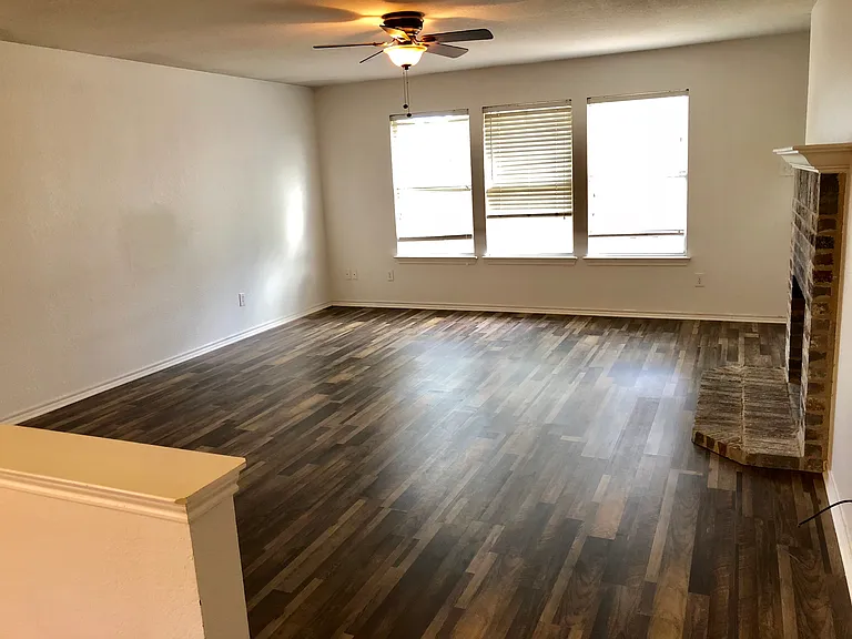2603 Lookout Dr — Photo 4