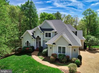 2272 Oakridge Ct, Charlottesville, VA 22911