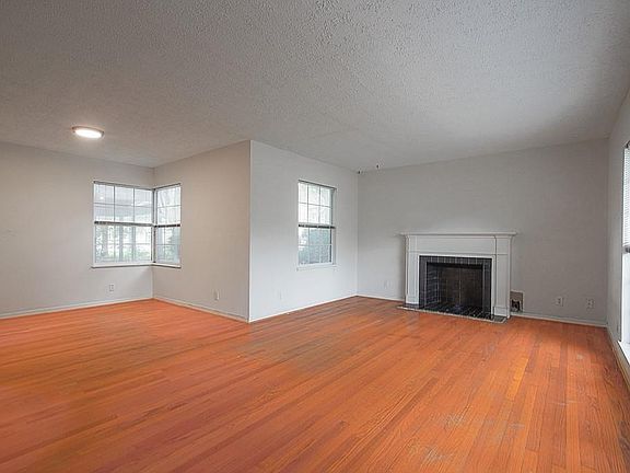 5th image of 4813 Ella Blvd