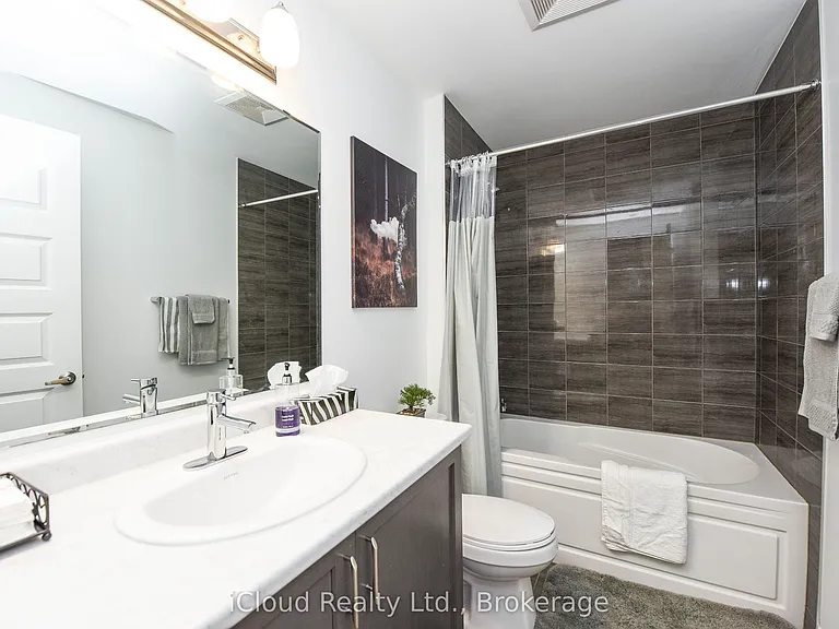 95 Dundas St W #4 — Photo 29