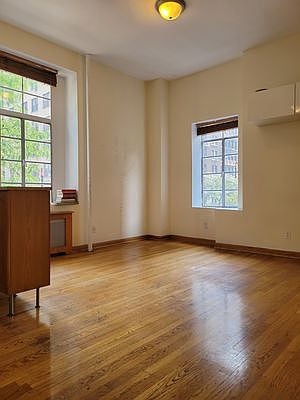 1st image of 621 W End Ave APT 3E
