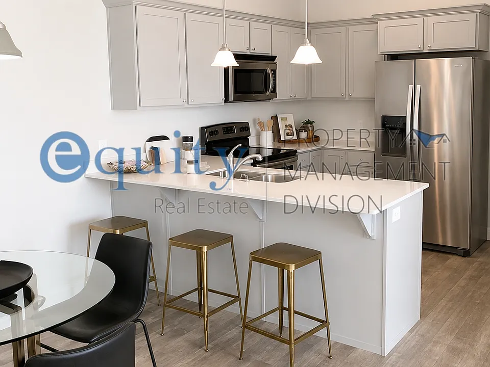 55 W Seasons Dr #207