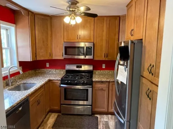 2467 Route 10 APT 47-5B, Morris Plains, NJ 07950