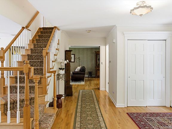 3rd image of 6 Brandy Road