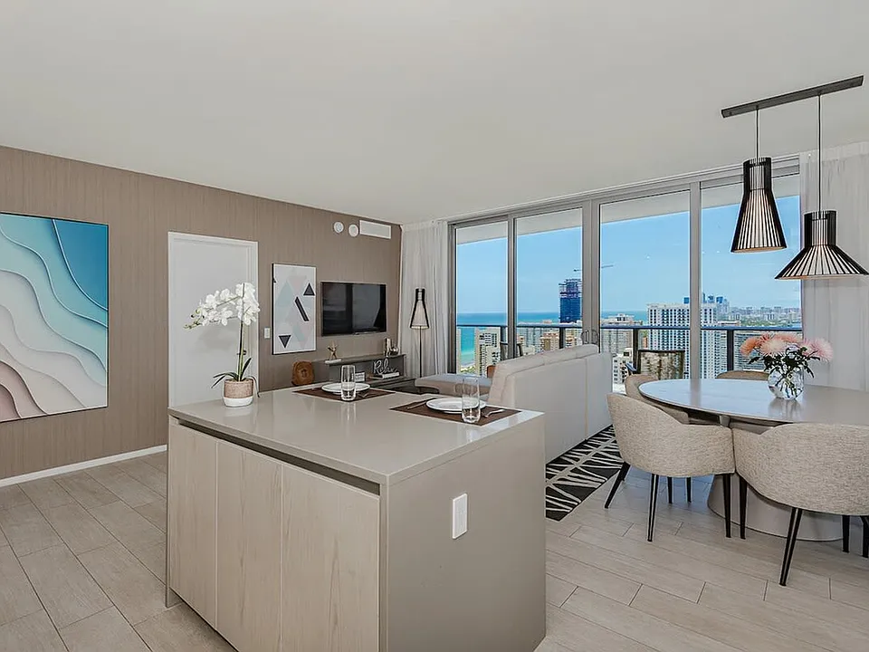 4010 S Ocean Dr #ID1227209P