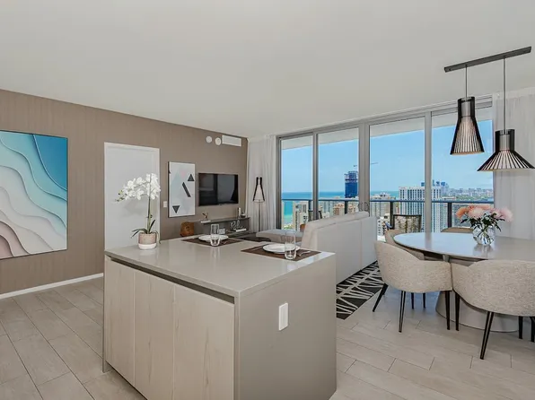 4010 S Ocean Dr, Hollywood, FL