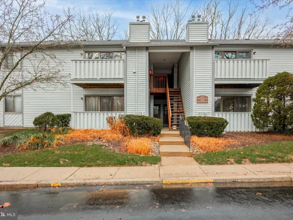 409 Hickory Ct, Lansdale, PA 19446