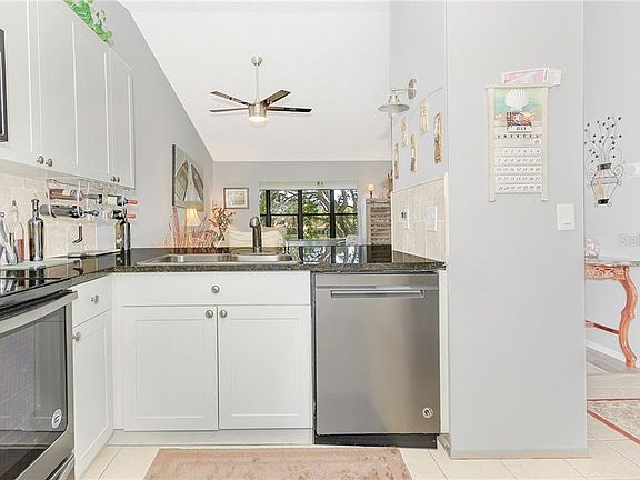 4th image of 3843 Sailmaker Ln #3843