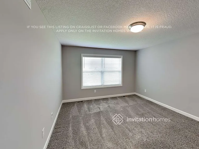 9654 Canter Ct — Photo 11