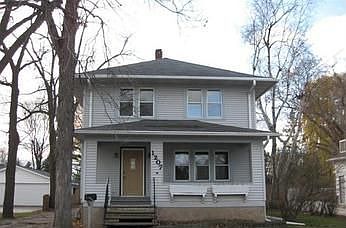 1st image of 1207 Shawano Ave