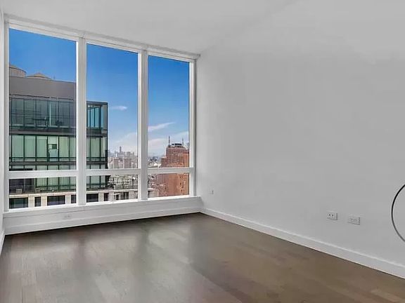 5th image of 111 Murray St APT 35A